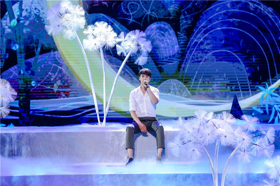 高云翔深情演唱