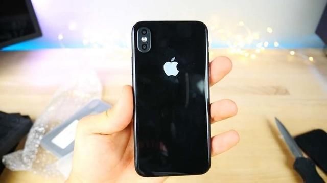 IPhone8很失败, 还是值得买的一部苹果手机-北