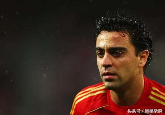 哈维在足坛的中场里是什么样的存在?