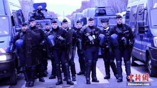 法国警察自杀率创历史新高 元旦后已有9人殒命 法国警察自杀率创历史新高 元旦后已有9人殒命