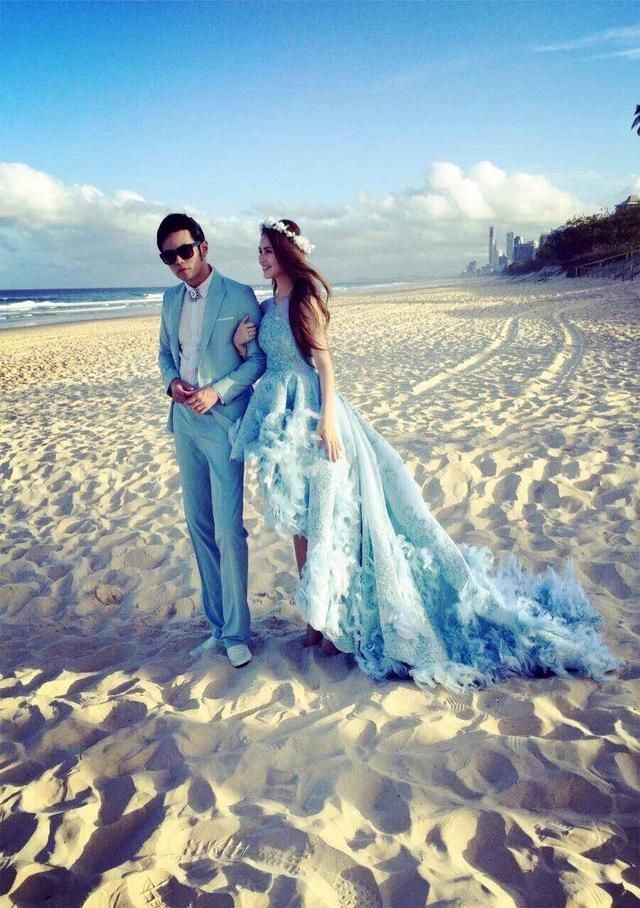 杨幂、孙俪、李小璐等十大美女明星结婚照,最