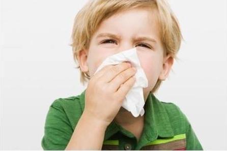 宝宝老流鼻涕怎么回事?无外乎这几种原因,用对