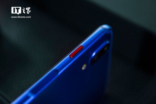 魅蓝E3评测 上手体验魅蓝E3到底值不值得买?