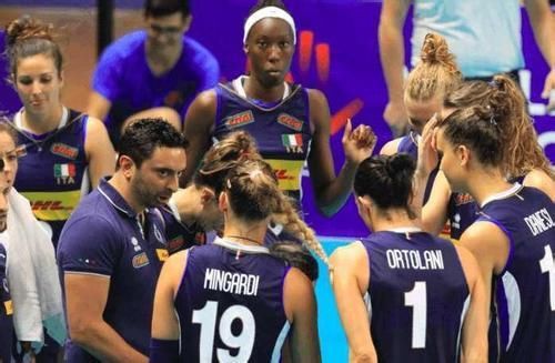 俄罗斯女排3:0完胜意大利?对,荷兰四国赛半决