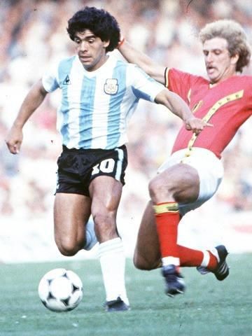 世界级足球巨星 一代球王马拉多纳