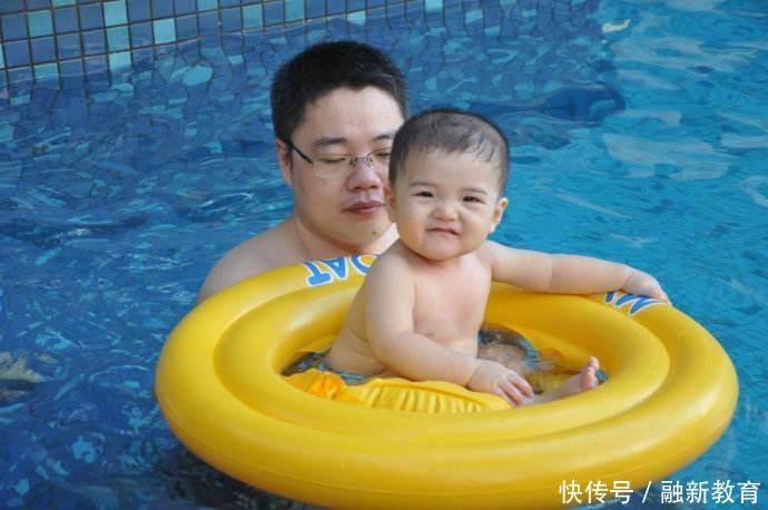 宝宝游泳的好处和坏处,妈妈们都应该知道