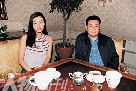 李嘉欣在与刘銮雄的恋情中投入很深,但付出了真感情最终还是遗憾收场.