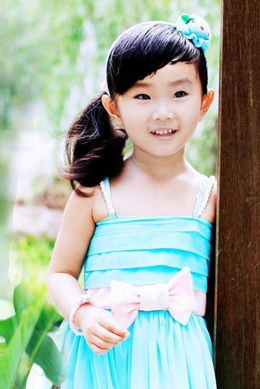 10款给小女孩扎头发的好看图片!