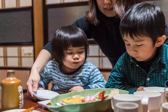 京都、东京游客太多?日本岐阜县的温泉和牛肉