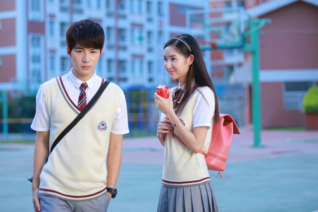 王玉雯《夏至未至》演绎初恋系女孩点亮青春 王玉雯《夏至未至》演绎初恋系女孩点亮青春