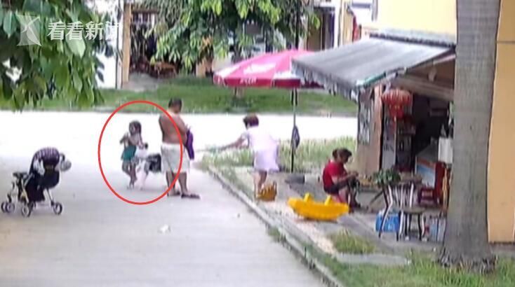 女子遛狗没拉住致女孩被狗咬伤 还诬赖对方 女子遛狗没拉住致女孩被狗咬伤 还诬赖对方