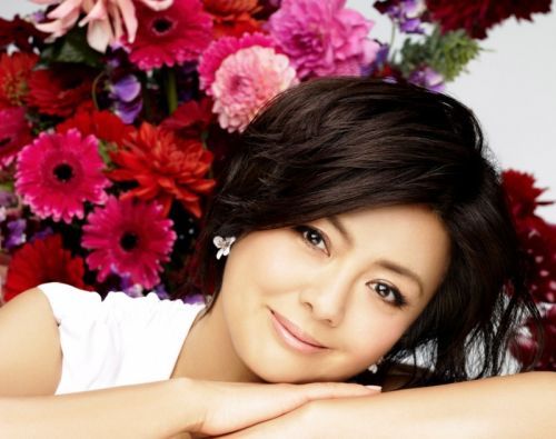 日本女演员、歌手药师丸博子迎来53岁生日 日本女演员、歌手药师丸博子迎来53岁生日