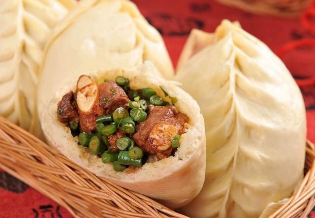 泉城济南六大美食,来济南一定要吃得美食,特别是马蹄饼哦!