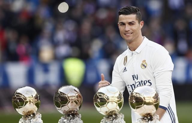 C罗对皇马给出续约条件:工资多少无所谓,比梅