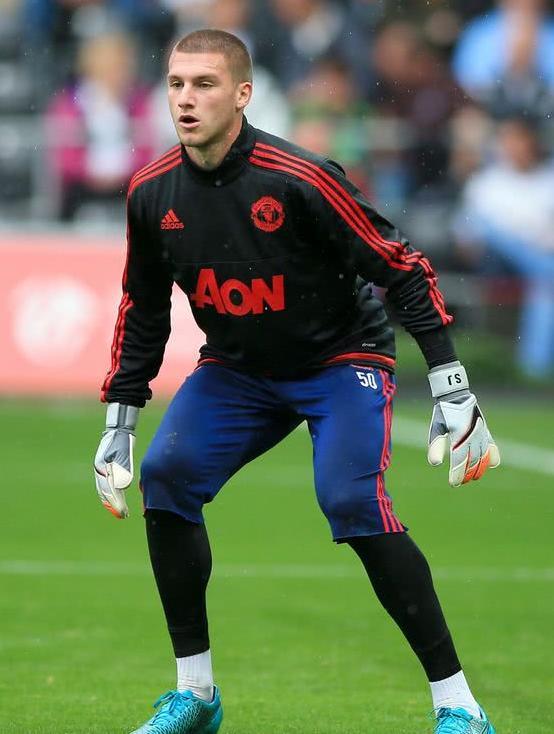 曼联周二官方宣布,25岁的青训守门员萨姆·约翰斯通正式离队,加盟上