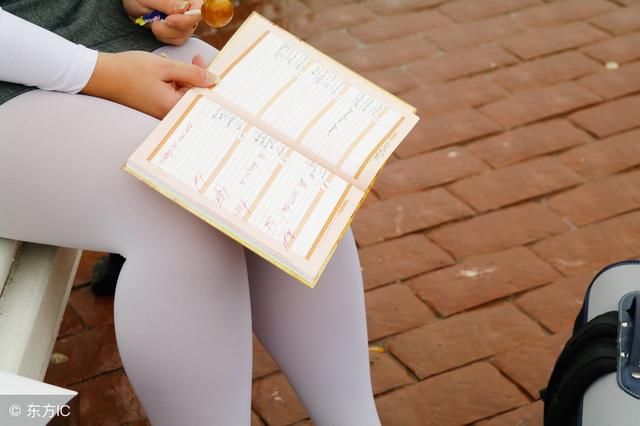 小学一年级学生成绩差老师有权利让转学吗?