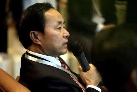 农民工开皮包公司,如今身家数百亿,公司年上税