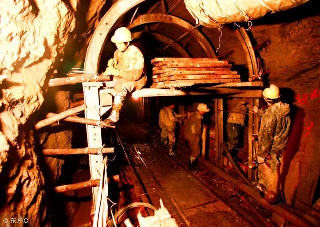 延迟退休:处级女干部60岁退休,体力劳动者何去