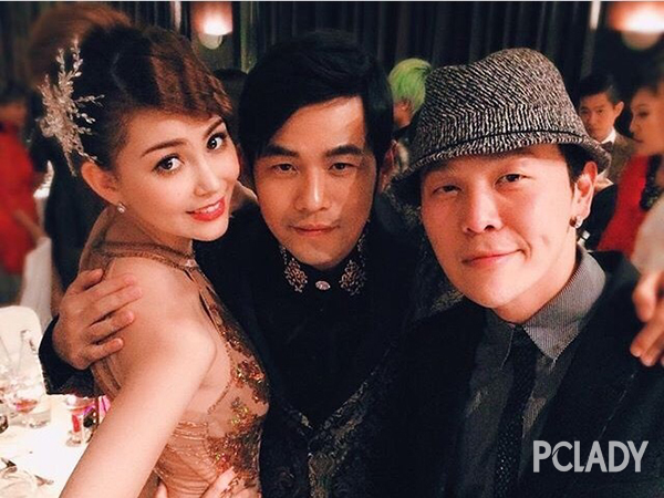 昆凌眼睛是周杰伦三倍大？照着画get女星大眼妆