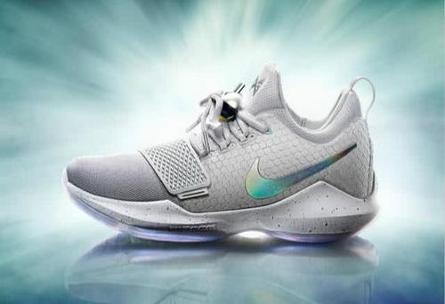 你知道经典篮球鞋和实战篮球鞋什么区别?