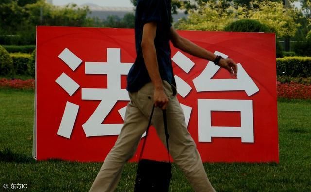 都说公务员很清闲,那么到底公务员忙不忙呢?