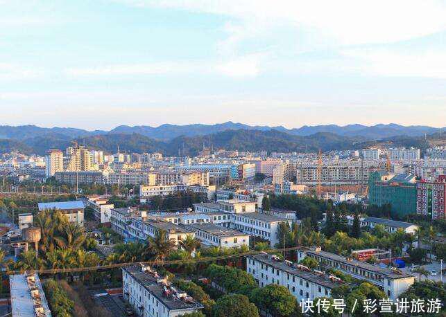 云南面积最大的一座城市,修建了机场却还没通