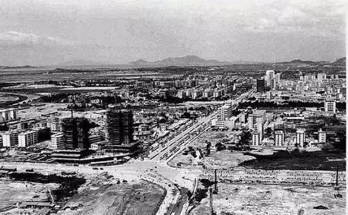 致敬伟大商界女性 | 靠收废品成女首富,她如何实