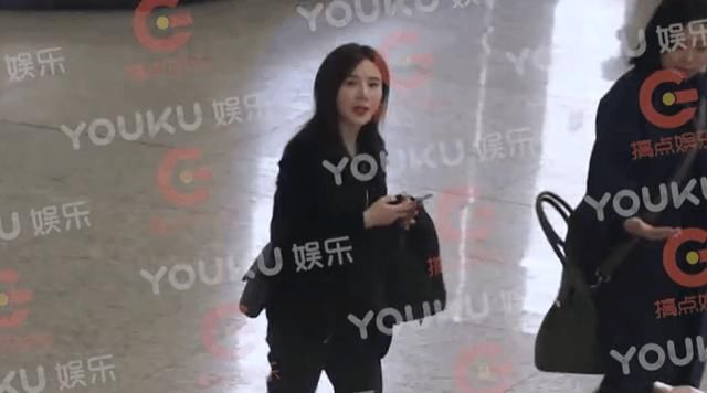 强熊乃瑾恋情曝光,手缠男友进电梯上演娇喘,让