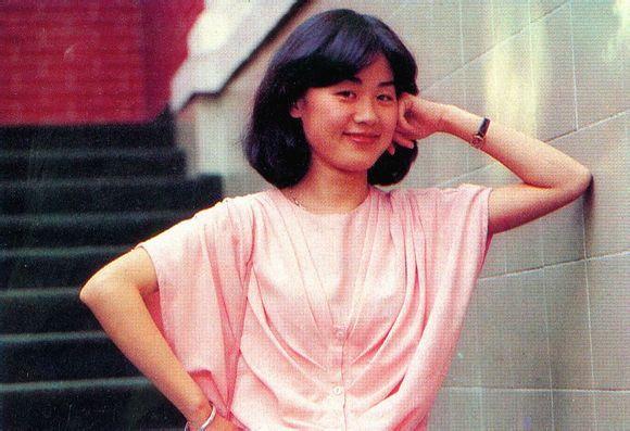 56岁丛珊生活照风韵犹存 曾与姜文同班 儿子装