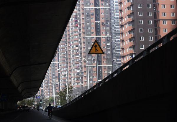 日媒:楼市车市是抑是扬?中国经济面临两难