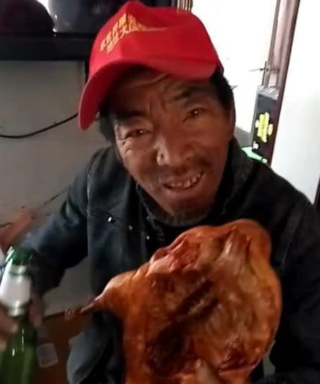 只是随着乔四的落网,莫磊也是锒铛入狱,幸运的是没有判处死刑,不幸的