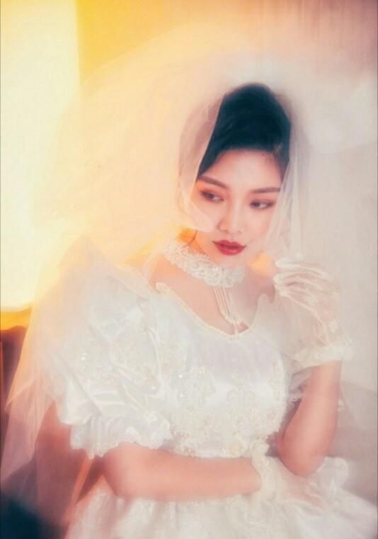 失恋后,我们总爱问,忘记一个爱过的人,要多久?