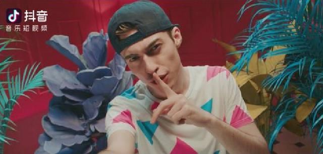 轻文化《抖音》日活1.5亿背后你不知道的秘密