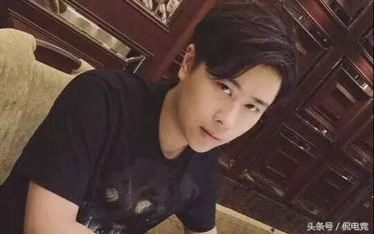 斗鱼年度总决赛开启,55开已凉,蛇哥能否就任一