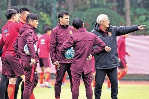 里皮将卸任国足主教练!高洪波再浮出水面 网友