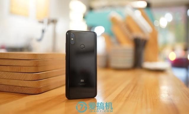 太猖獗!黄牛在京东晒单,抢了6台小米8\/8 SE