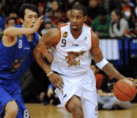 阿联1年1000万麦迪打破年薪记录, CBA的工资