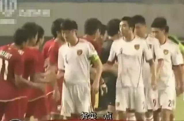 前国脚范志毅对国足10个字评价字字打脸足球