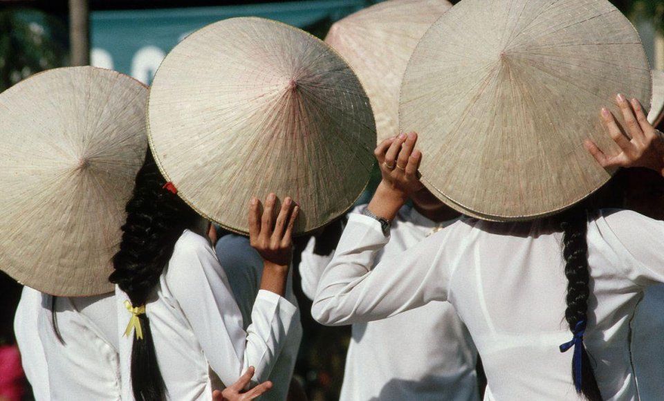 又一打脸的国家,对中国游客不友好,却又来献