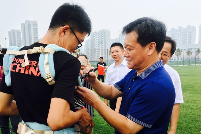 山东鲁能泰山足球队主教练马加特来滨州考察