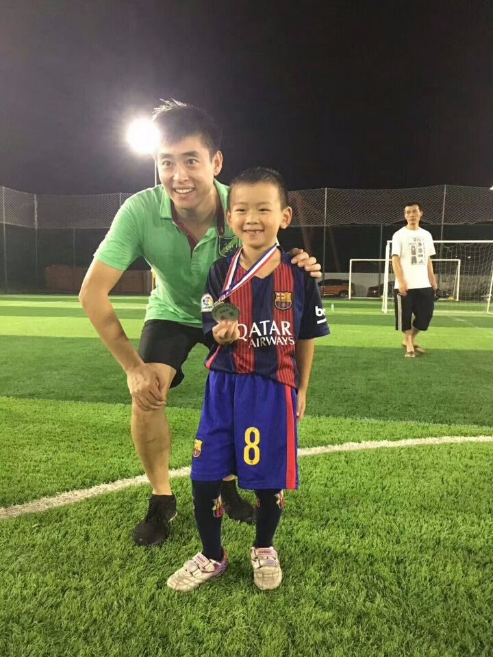 杭州富阳绿城足球俱乐部教练李大卫:孩子们必