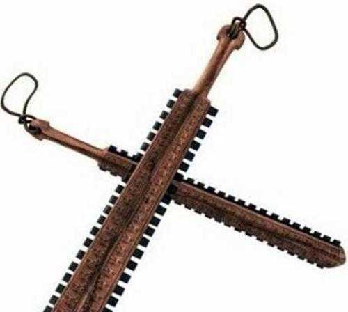 8,阿兹特克黑曜石锯剑长度约1米左右,由于阿兹特克文明的冶铁技术落后