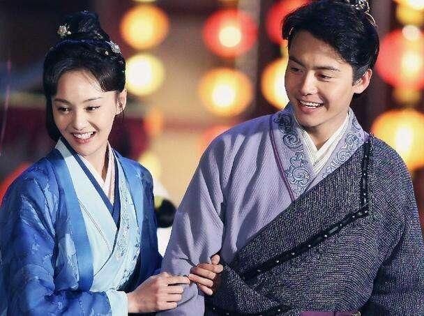 卓伟曝郑爽新恋情,男友是他,网友:在一起,在一起