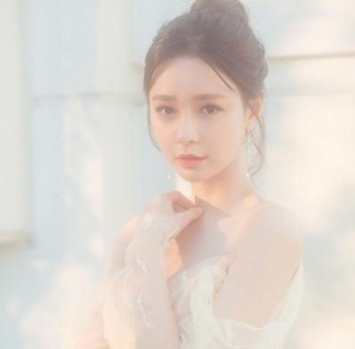 女星美颜P图化妆滤镜的照片确实是好看,难怪鹿