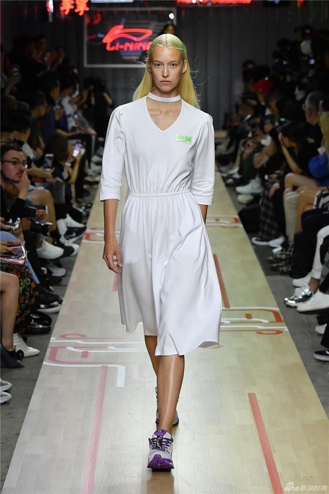 李宁 2019SS 春夏系列巴黎时装周