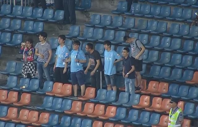 12年一个轮回!大连足球足协杯历史重演,替补绝