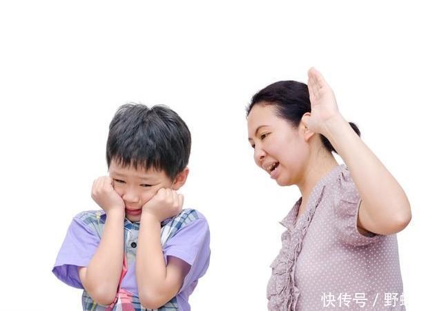 8岁孩童深夜猝死,医生说出原因后,妈妈由愤怒