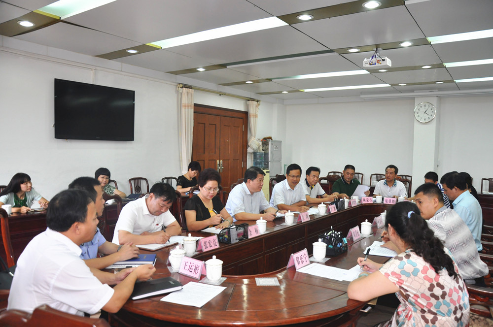 自治区调研组到合浦调研涉军群体信访维稳工作