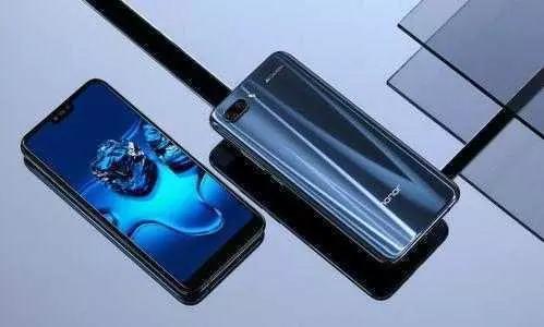 搭载A11芯片和搭载麒麟970芯片的手机,我们看