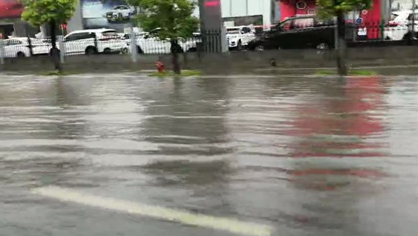 泉州暴雨橙色预警!已有学校停课!多处积水严重